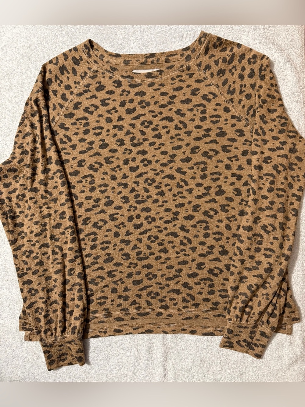 Abercrombie & Fitch Soft A&F Cozy Leopard Print Crewneck Sweatshirt 139L0854